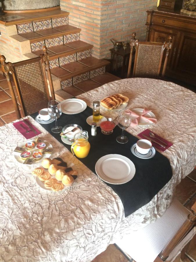 Affittacamere El Molino De La Hiedra Albeta Esterno foto